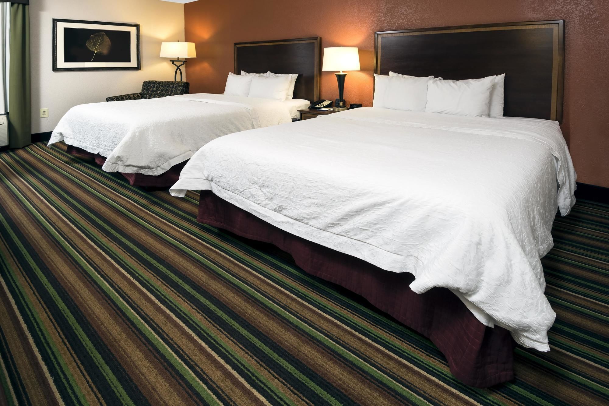 Hampton Inn Winston-Salem Hanes Mall Екстериор снимка